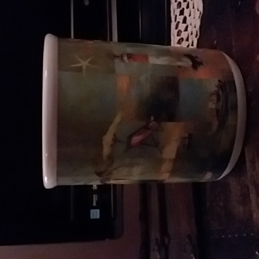 Ceramic Crock - Picture 5 of 5